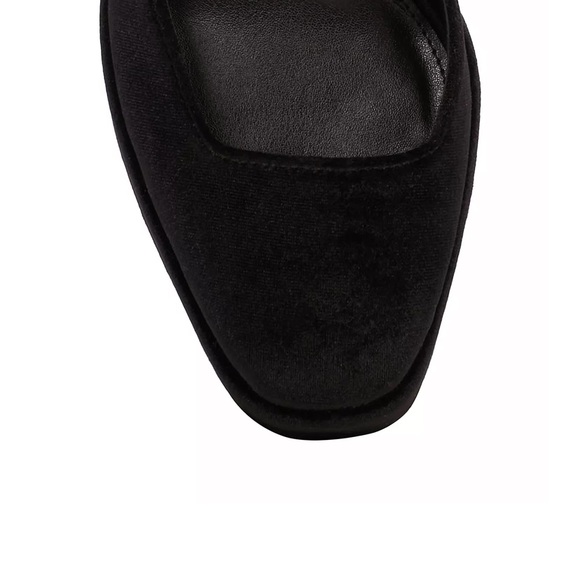 Vince Camuto black velvet pumps - Picture 7 of 8